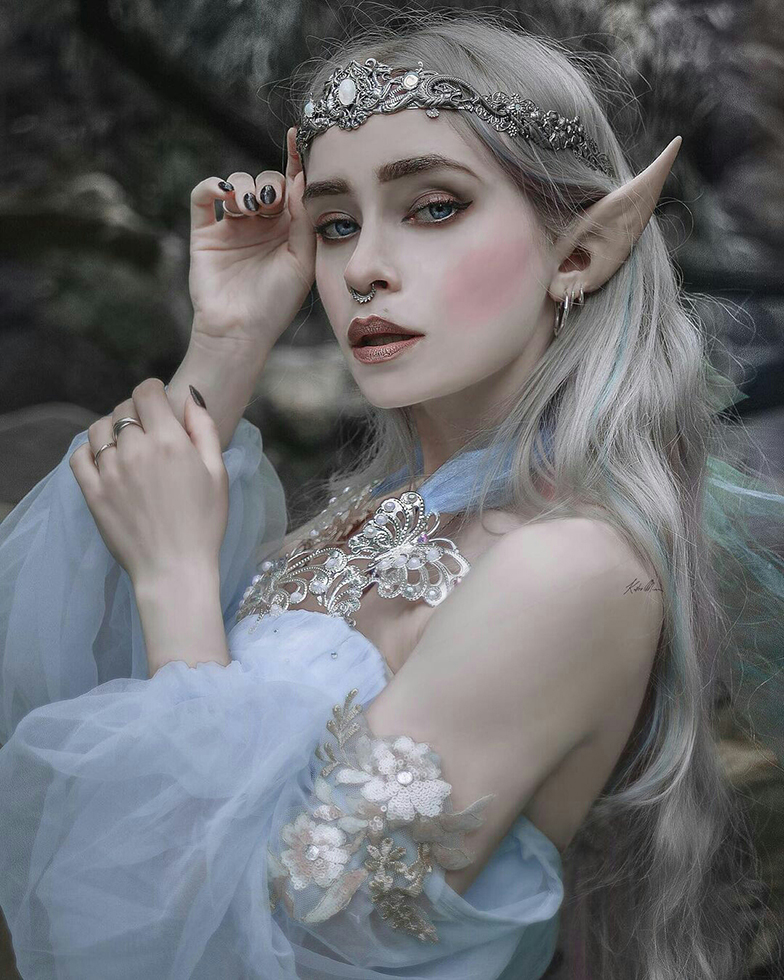 elfe beauté jeune femme elfique