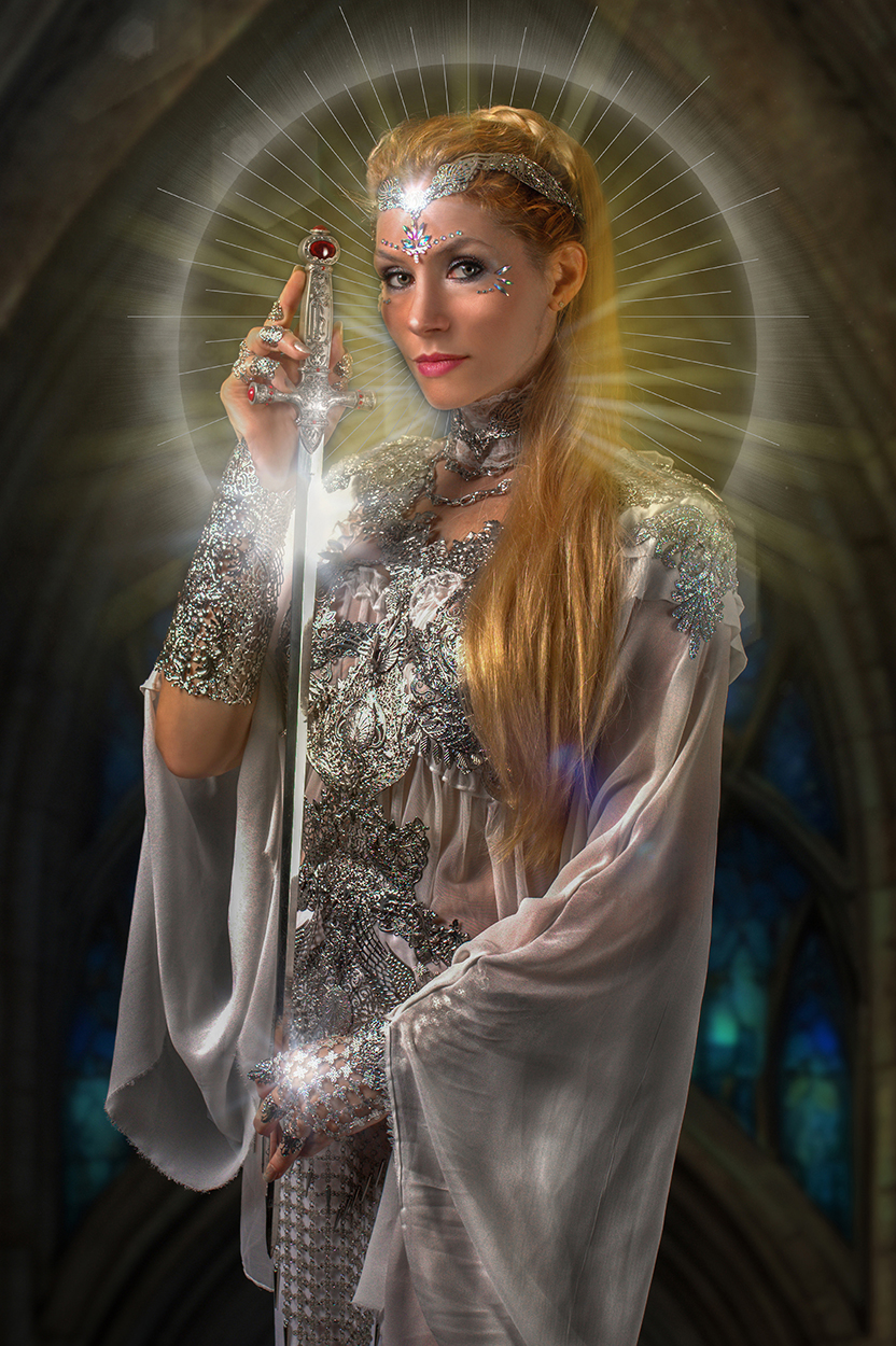 Jeanne d'arc Madonne Médiévale Auréole