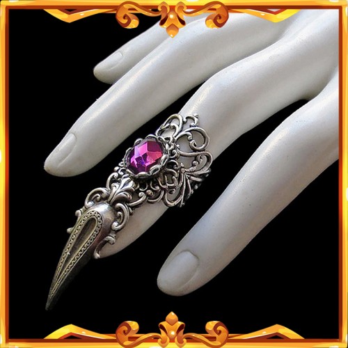 Gothic Claw Ring "Amethyst"