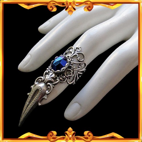 Gothic Claw Ring "Dark Blue"