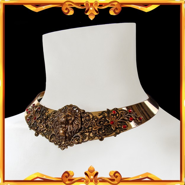 Collier Vintage Médiéval MINACHI Avec Strass - Transparent Et Vert - Taille M - Boucles D'oreilles Incluses