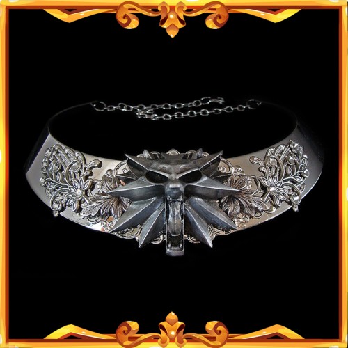 Medieval Necklace "School of the Wolf"