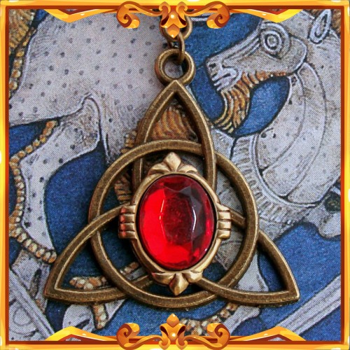 Celtic Necklace "Triquetra" Red