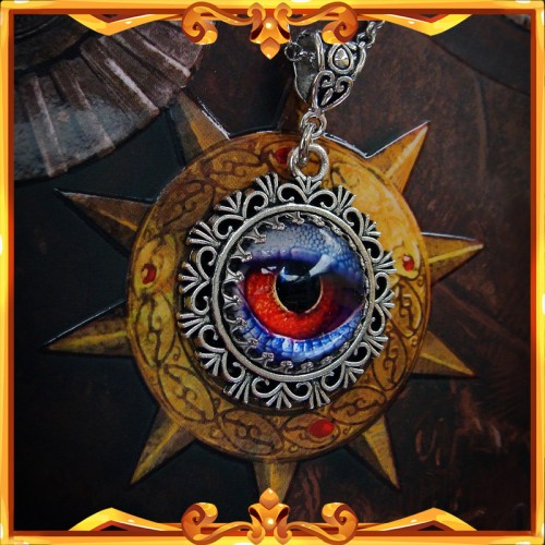 Pendentif oeil de dragon rouge doré / oeil de chat or / chaton / oeil de  dragon fantaisie / bleu scintille / peint à la main / bijoux d'art portable  / DE3 -  France