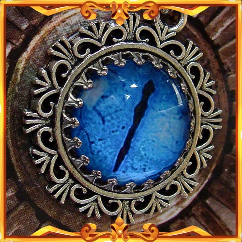 Collier Oeil de Dragon "Tintaglia"