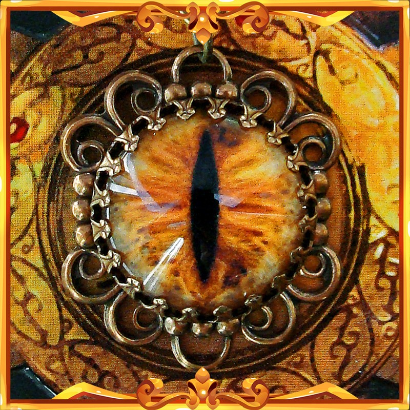 Pendentif oeil de dragon rouge doré / oeil de chat or / chaton / oeil de  dragon fantaisie / bleu scintille / peint à la main / bijoux d'art portable  / DE3 -  France