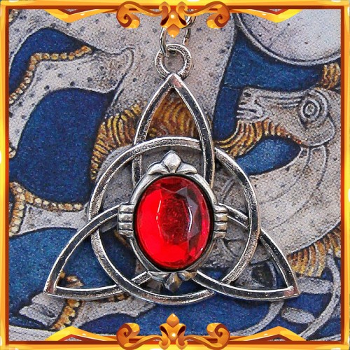 Celtic Necklace "Triquetra" Red