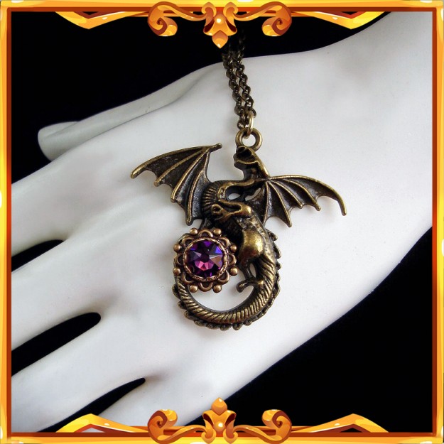 Collier Pendentif Dragon – Chaîne Mailles Forçat – Métal Argenté – Bijou Fantastique – Occasion