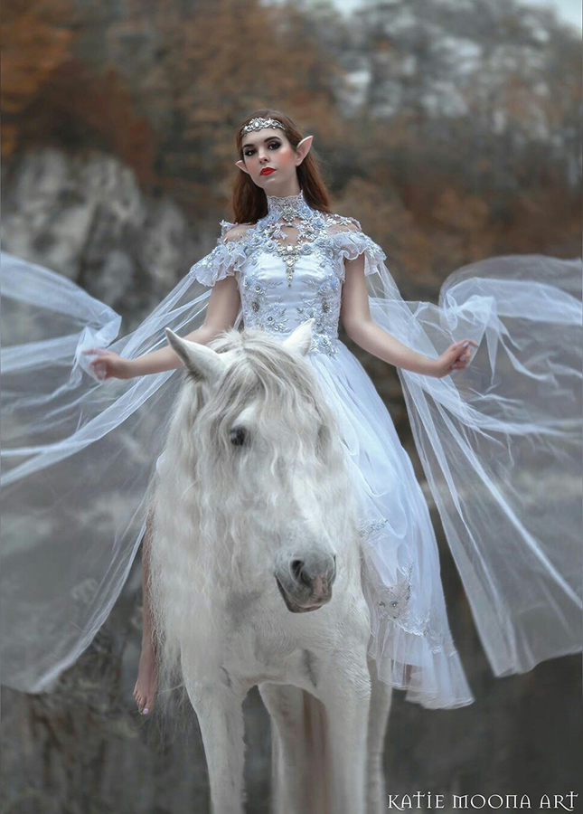 photoshoot 2020 White Horse Fairytale
