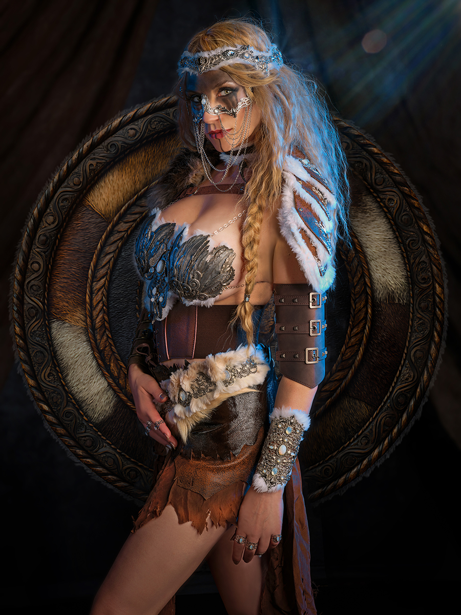 Femme Viking avec bouclier