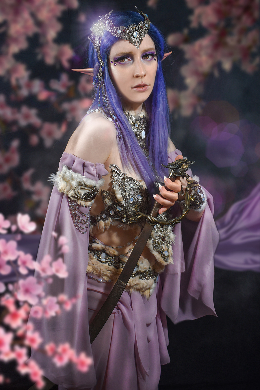 elfe samourai avec sabre et fleurs de cerisier sakura