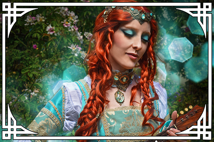 minstrel girl troubadour cosplay