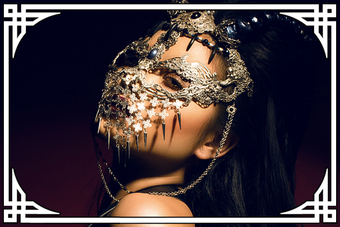 Jennifer Hoyer Photography with A Mon Seul Désir gothic filigree mask in 2015
