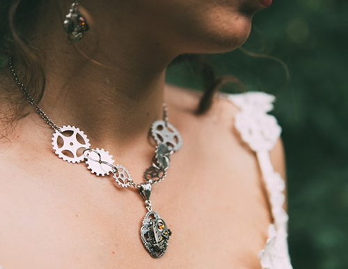 Mariage et bijoux Steampunk pour Zoé