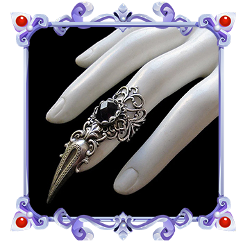 gothic claw ring with black and dark crystal - jewelry for Goth Girl