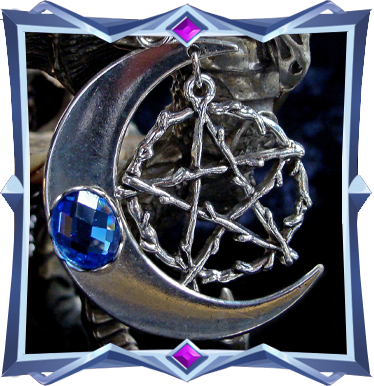 collier croissant de lune bleu saphir.png