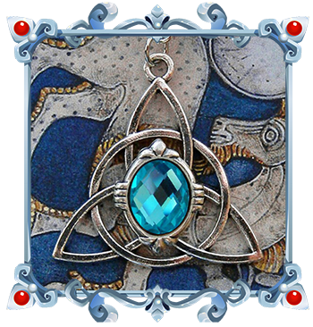 collier celtique aquablue avec pendentif en forme de triquetra argenté