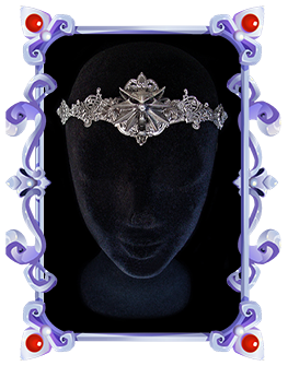 Prenez part à la légende du sorceleur avec cette couronne médiévale à l'emblême de l'école du Loup du Witcher