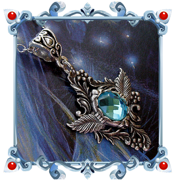 collier et pendentif elfique couleur bleu aquablue