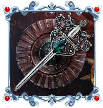 Collier médiéval fantastique avec pendentif épée argentée orné d'un cristal vert émeraude